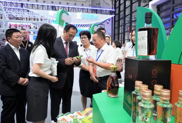 华体官方(中国)科技有限公司官网全系列产品亮相2023年中国—东盟糖业博览会